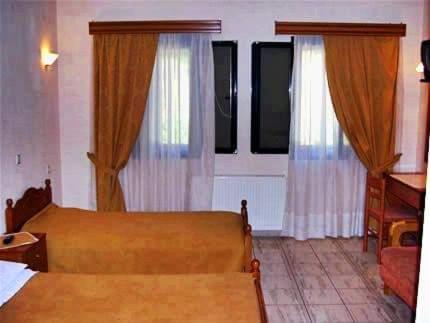 Guesthouse Bizani Neo Mpizani Exteriör bild